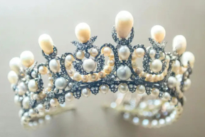 Что украли из Лувра и каковы шансы вернуть похищенное?