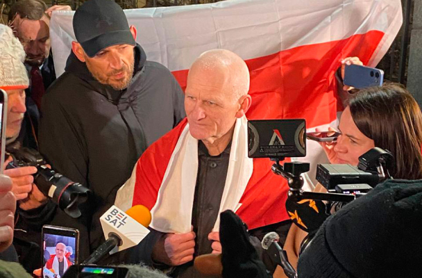 Виктор Бабарико, Алесь Беляцкий и Мария Колесникова – на свободе. Освобождены 123 политзаключенных (обновляется)