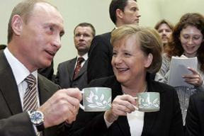 Как Александр Лукашенко «ни на что не способным людям» кофе ведрами носил