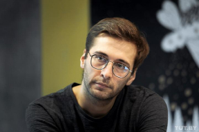 Возбуждено уголовное дело в отношении блогера Антона Мотолько. СК анонсирует, что его телеграм-канал будет признан экстремистским