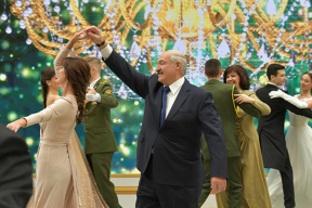 «Возьмем самого Лукашенко. Где он, а где «традиционные ценности»? История с первой женой и другие примеры»