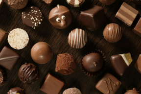Головченко — о запрете ввоза товаров из Литвы: «Те, кто не может обойтись без литовской шоколадки, не пострадают»