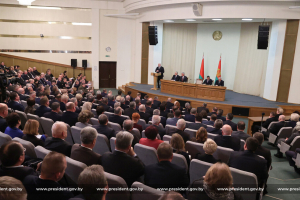 В Витебске Лукашенко пришлось выслушать ряд жалоб. В ответ он дал 5 «гениальных» советов