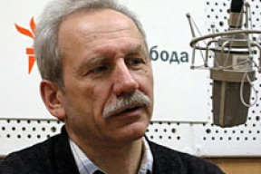 «Политического решения полностью «мочить» Лукашенко пока не принято»
