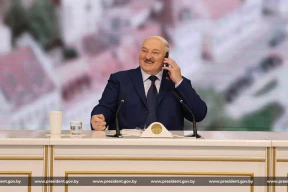 «В обмен на отмену санкций кое-кто радостно поможет Трампу в окончательном решении беларуского вопроса»